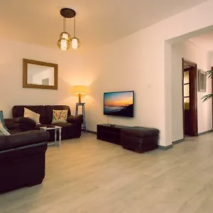 https://alhaurin-old-town-casa-flamingo-2-bed-apartment.1costadelsol.com